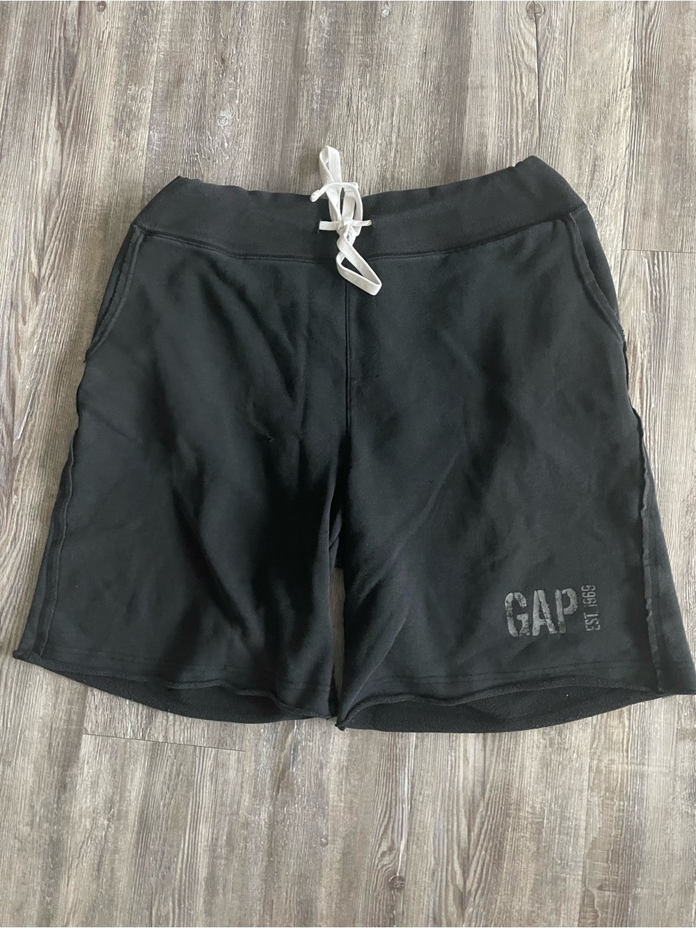 GAP Men’s Black Athletic Shorts with White Drawstring
